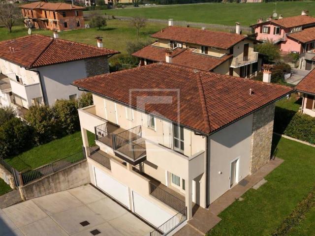 Villa Indipendente in vendita a Crociale, Manerba Del Garda