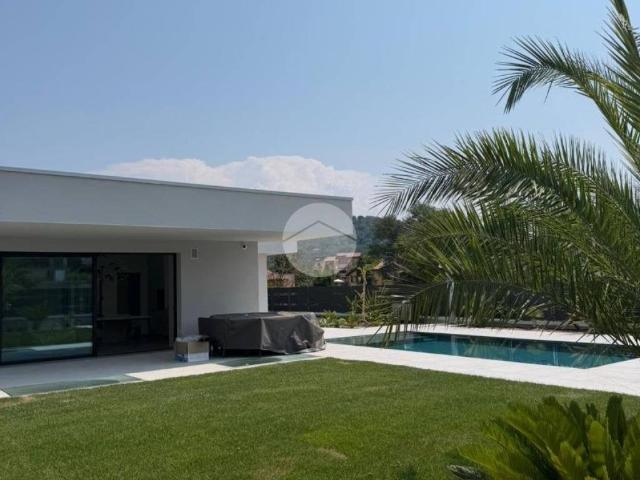 Villa Indipendente in vendita a Montinelle, Manerba Del Garda