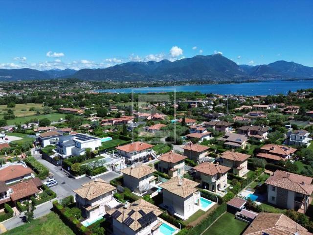 Villa Indipendente in vendita a Montinelle, Manerba Del Garda