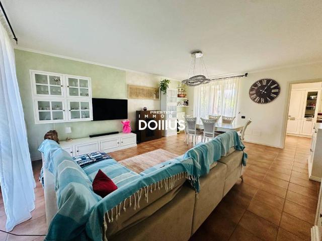 Villa Indipendente in vendita a Balbiana, Manerba Del Garda