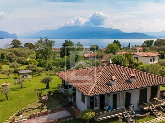 Villa Indipendente in vendita a Montinelle, Manerba Del Garda