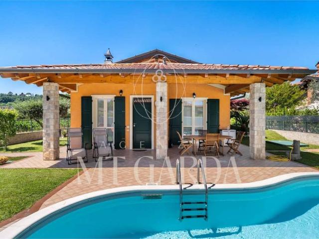 Villa Indipendente in vendita a Pieve Vecchia, Manerba Del Garda