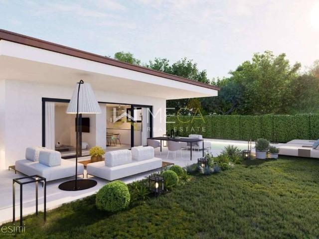Villa Indipendente in vendita a Manerba Del Garda, Lombardia