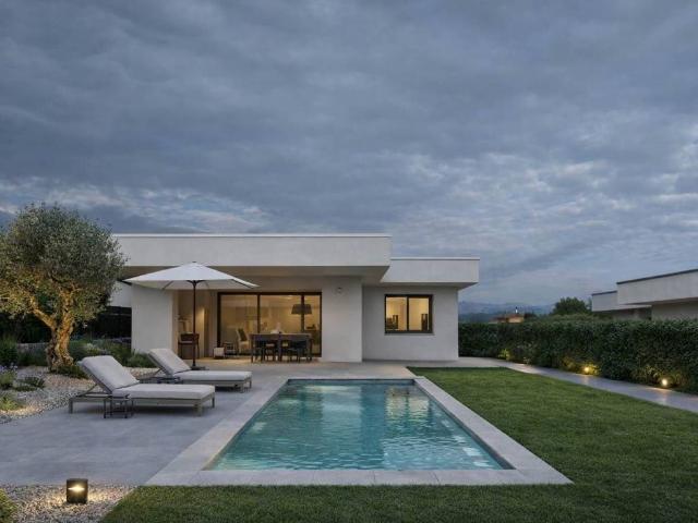 Villa Indipendente in vendita a Borgo Felice, Manerba Del Garda