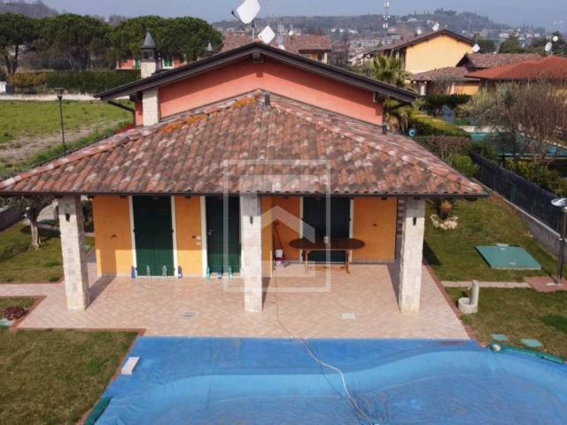 Villa Indipendente in vendita a Pieve Vecchia, Manerba Del Garda