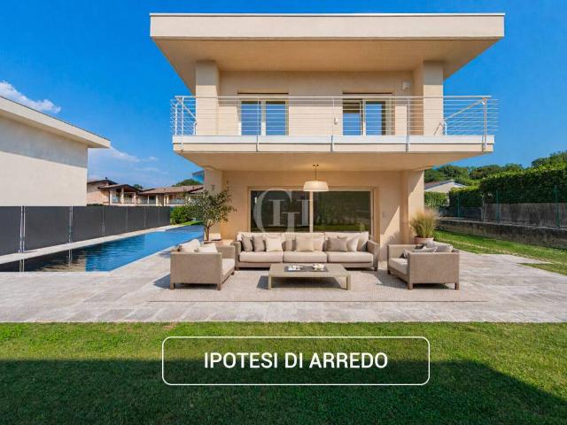 Villa Indipendente in vendita a Pieve Vecchia, Manerba Del Garda