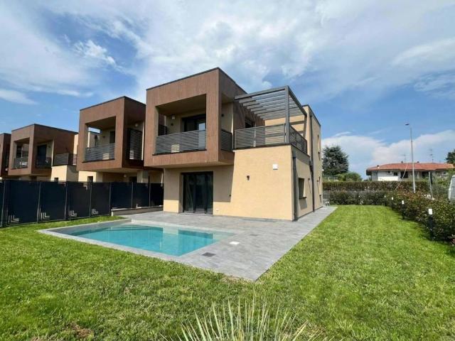 Villa Indipendente in vendita a Pieve Vecchia, Manerba Del Garda