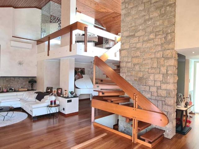 Villa Indipendente in vendita a Manerbio, Lombardia