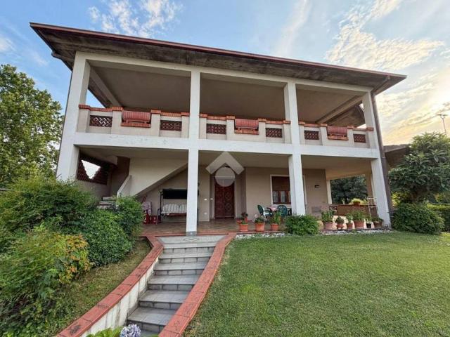 Villa Indipendente in vendita a Manerbio, Lombardia