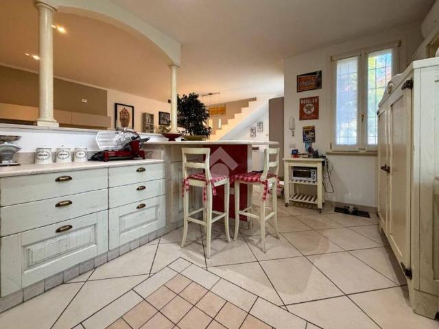 Villa Indipendente in vendita a Manerbio, Brescia