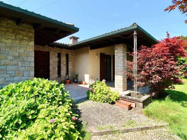 Villa Indipendente in vendita a Manerbio, Lombardia