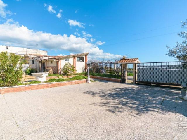 Villa Indipendente in vendita a Puglia, Foggia