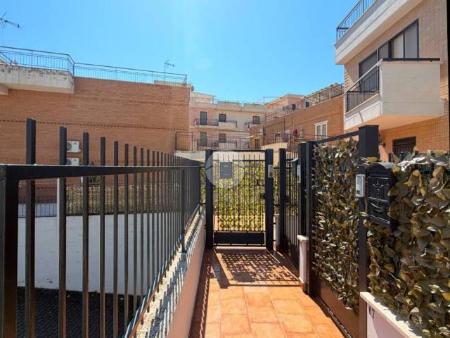Villa Indipendente in vendita a Quartiere ANAS, Puglia