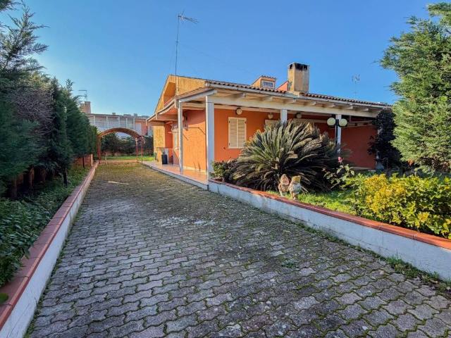 Villa Indipendente in vendita a Puglia, Foggia