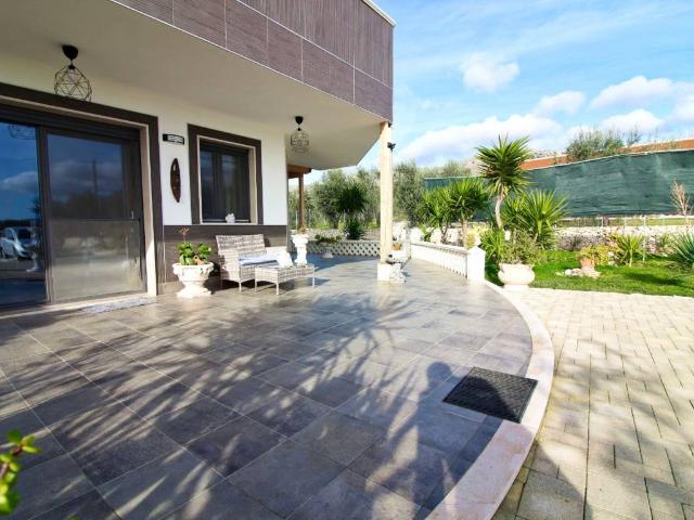 Villa Indipendente in vendita a Puglia, Foggia