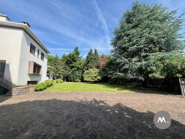 Villa Indipendente in vendita a Maniago, Friuli-Venezia Giulia