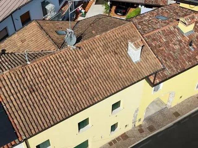 Villa Indipendente in vendita a Maniagolibero, Maniago