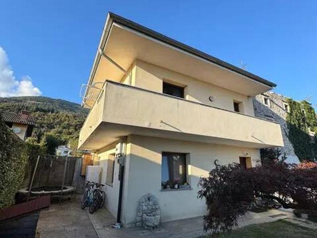 Villa Indipendente in vendita a Maniagolibero, Maniago