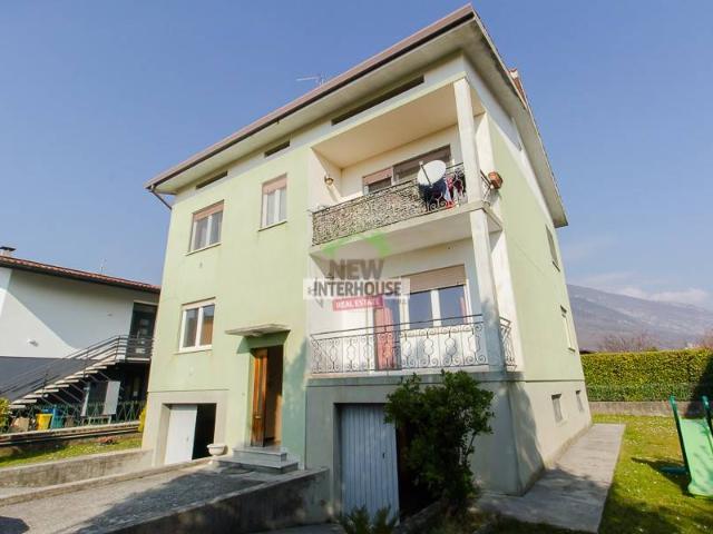 Villa Indipendente in vendita a Maniagolibero, Maniago