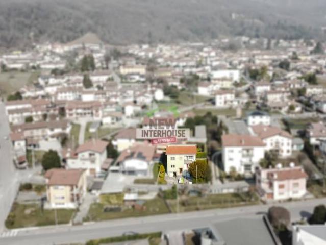 Villa Indipendente in vendita a Maniagolibero, Maniago