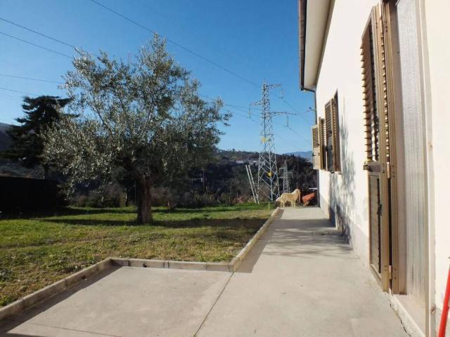 Villa Indipendente in vendita a Contrada Carpelle, Manoppello