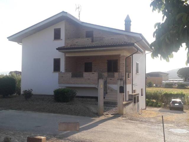 Villa Indipendente in vendita a Manoppello, Abruzzo