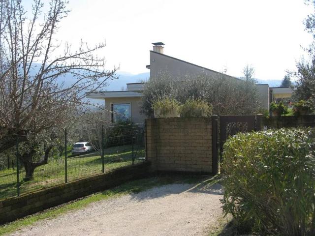 Villa Indipendente in vendita a Contrada Carpelle, Manoppello