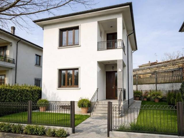 Villa Indipendente in vendita a Ponte Rosso, San Giorgio Di Mantova