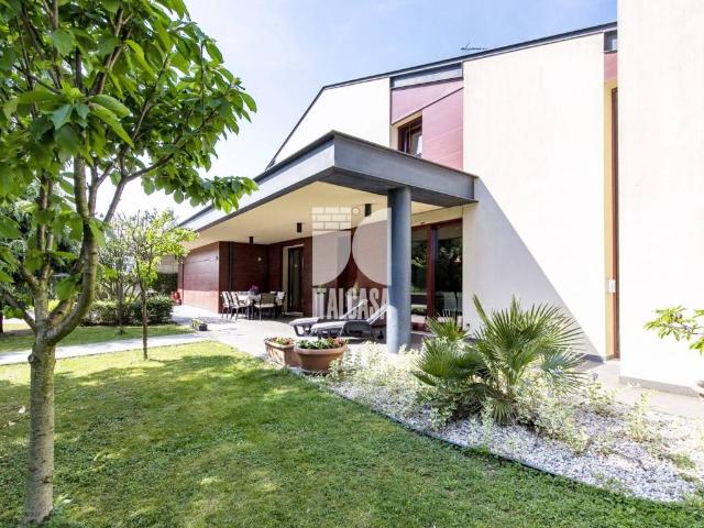 Villa Indipendente in vendita a San Giorgio Di Mantova, Lombardia