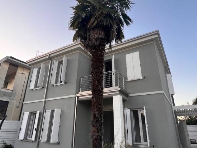 Villa Indipendente in vendita a Angeli, San Giorgio Di Mantova