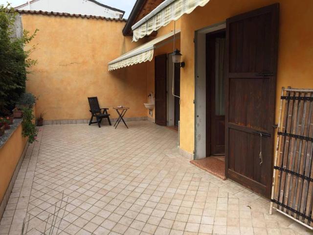 Villa Indipendente in vendita a Frassino, San Giorgio Di Mantova