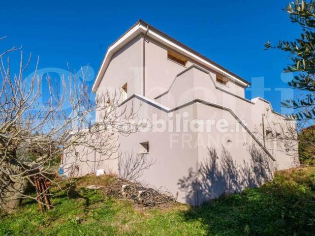 Villa Indipendente in vendita a Roma Capitale, Lazio