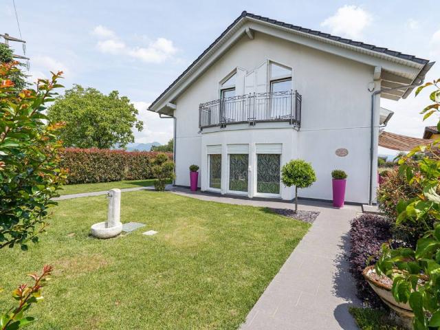 Villa Indipendente in vendita a Prezzate, Mapello