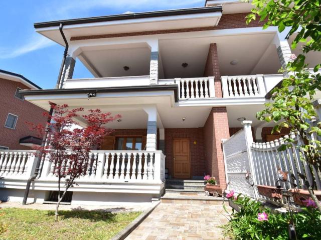 Villa Indipendente in vendita a Piemonte, Torino