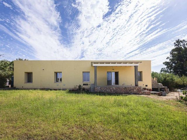 Villa Indipendente in vendita a Maracalagonis, Sardigna/Sardegna