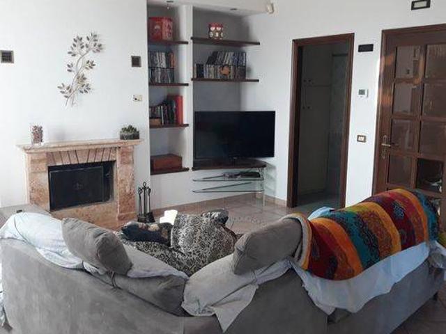 Villa Indipendente in vendita a Unione dei comuni del Distretto Ceramico, Maranello
