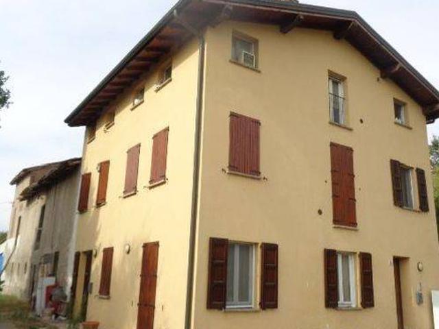 Villa Indipendente in vendita a Unione dei comuni del Distretto Ceramico, Maranello