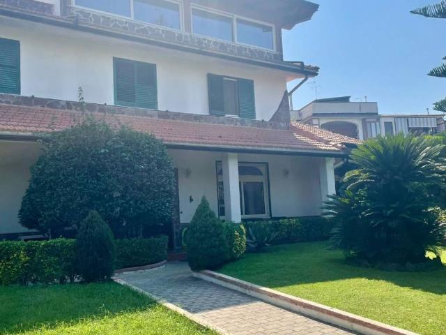 Villa Indipendente in vendita a Marano Di Napoli, Campania