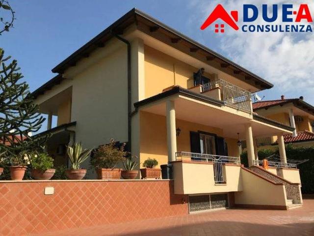 Villa Indipendente in vendita a Marano Di Napoli, Campania