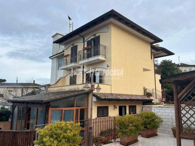 Villa Indipendente in vendita a Marano Di Napoli, Campania