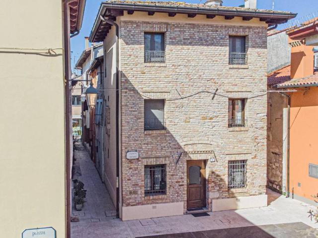 Villa Indipendente in vendita a Borgo Marano, Friuli-Venezia Giulia