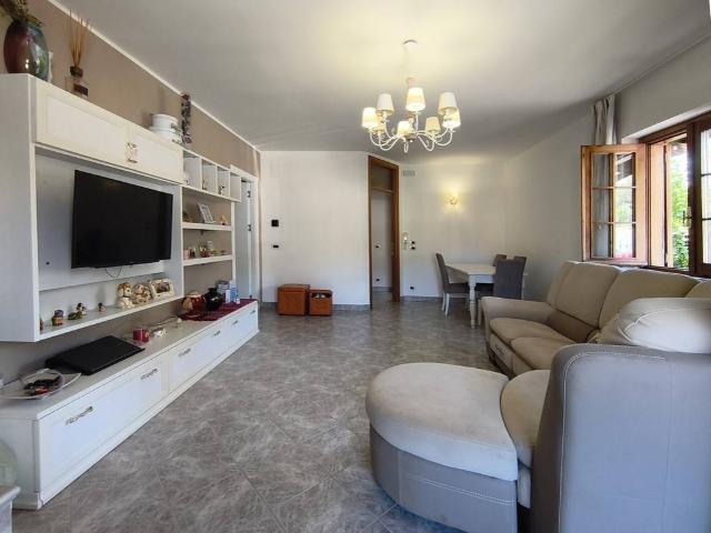 Villa Indipendente in vendita a Calabria, Cosenza
