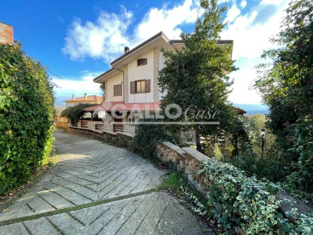 Villa Indipendente in vendita a Calabria, Cosenza