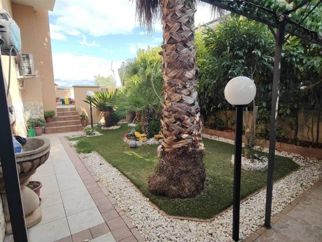Villa Indipendente in vendita a Calabria, Cosenza