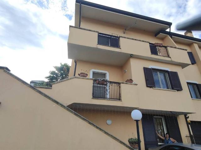 Villa Indipendente in vendita a Calabria, Cosenza