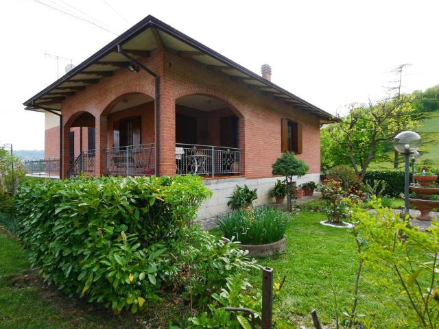 Villa Indipendente in vendita a Unione di comuni Terre di Castelli, Guiglia