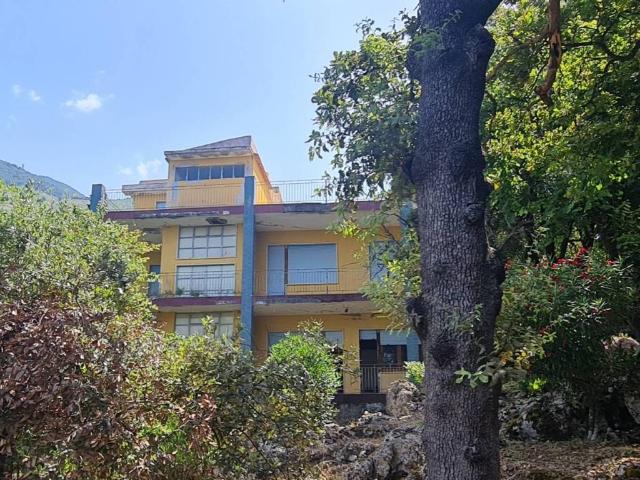 Villa Indipendente in vendita a Acquafredda, Maratea