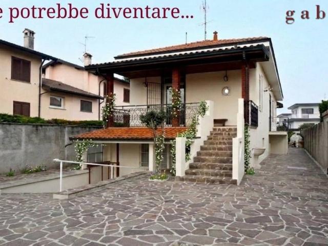 Villa Indipendente in vendita a Marcallo, Marcallo Con Casone