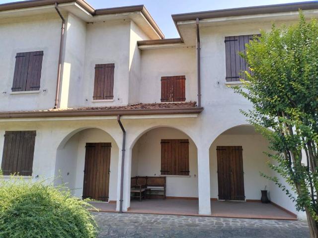 Villa Indipendente in vendita a Marcaria, Lombardia