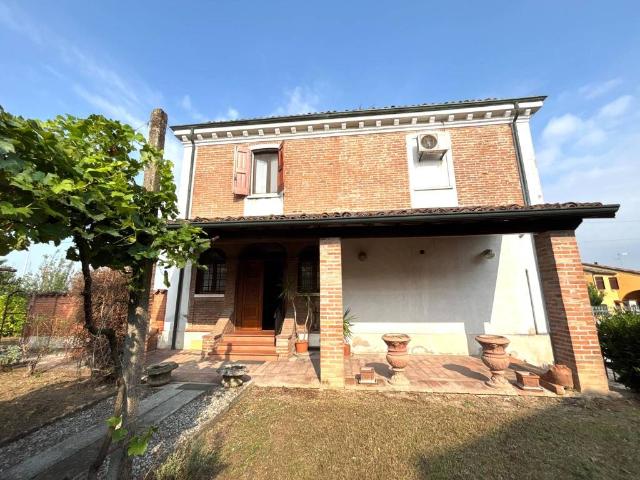 Villa Indipendente in vendita a Marcaria, Lombardia